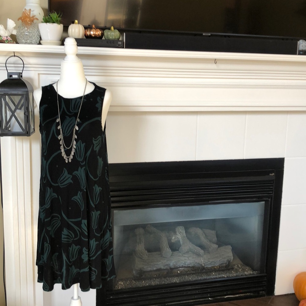 🌺Loft green & black knit dress🌺